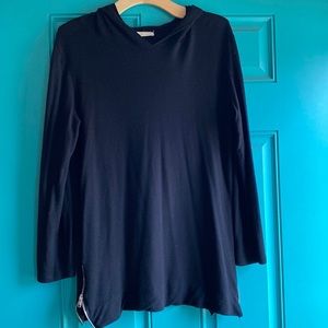 Long oversized black hooded shirt with zipper detail